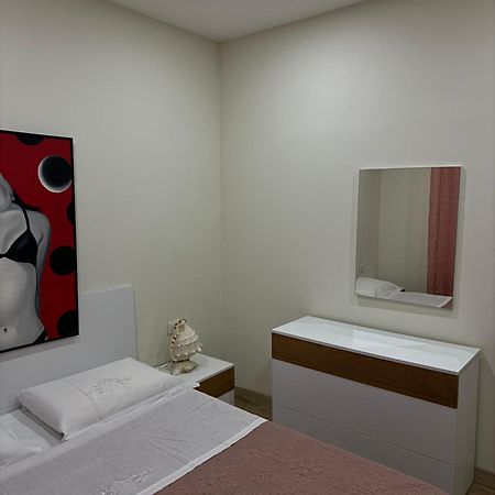 Amelia Comfort Stay Apartment Tiranë Luaran gambar