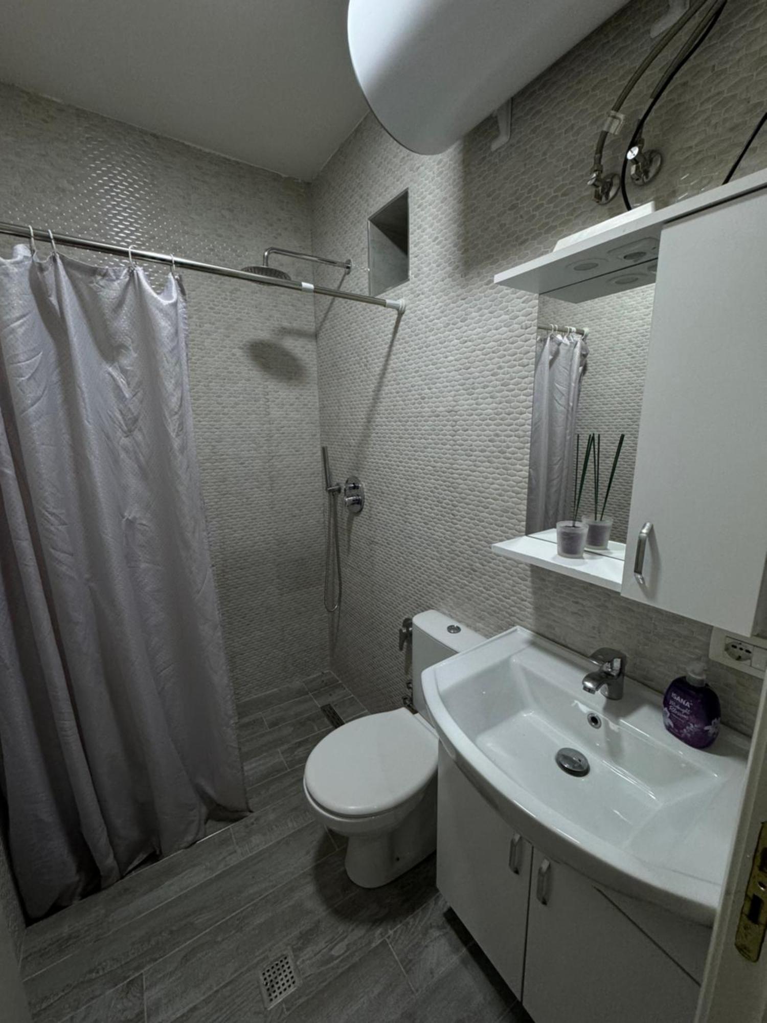 Amelia Comfort Stay Apartment Tiranë Luaran gambar